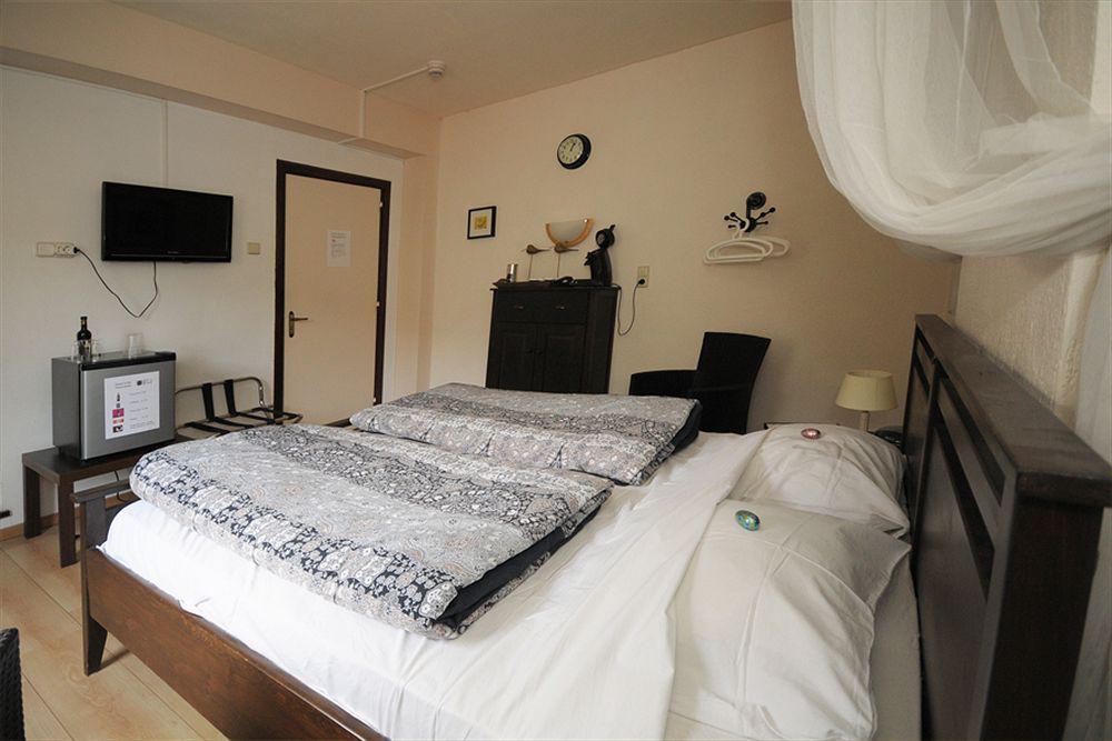 Pension Auberge De Dael 팔켄뷔르흐안더횔 외부 사진